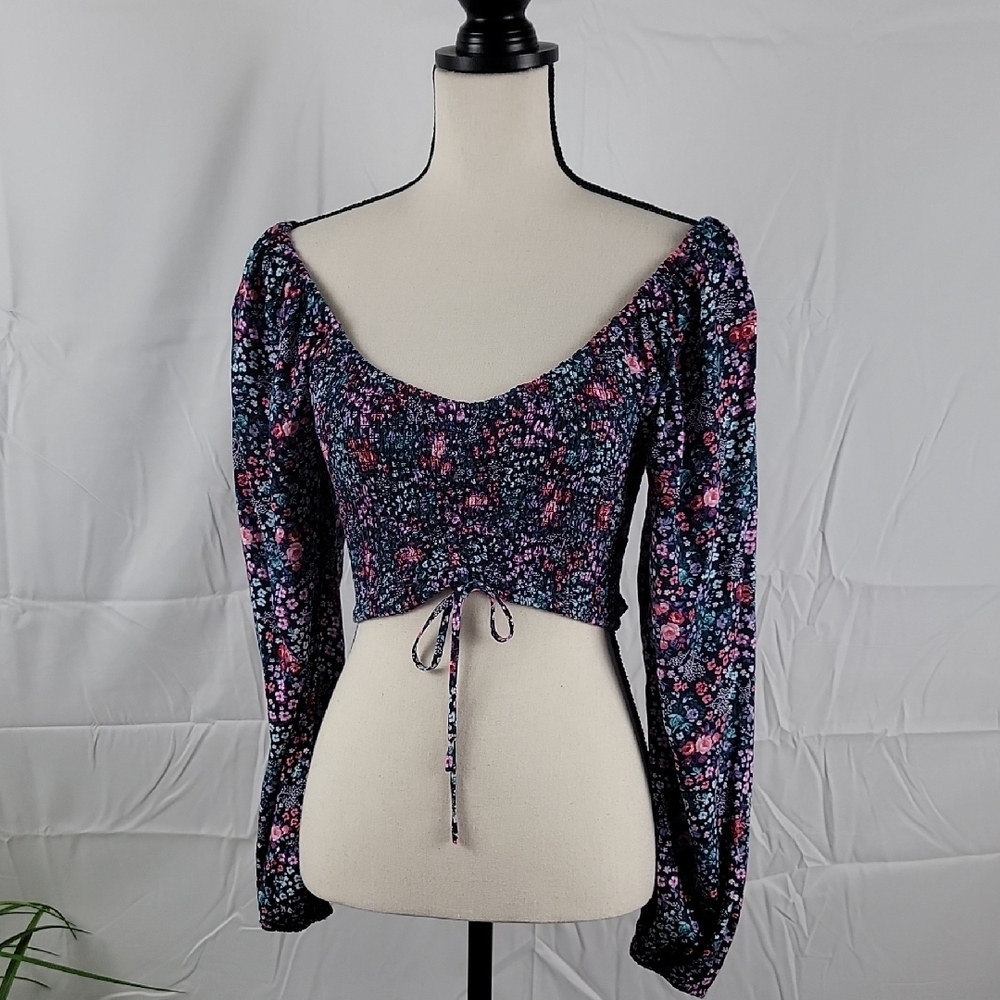 Aeropostale Size M Floral Smocked Crop Top with Long Balloon Sleeves